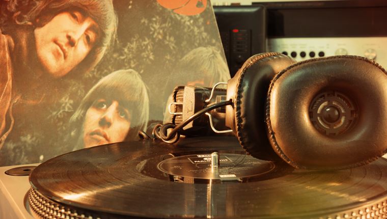 Ο Peter Jackson ετοιμάζει ντοκιμαντέρ για τους Beatles