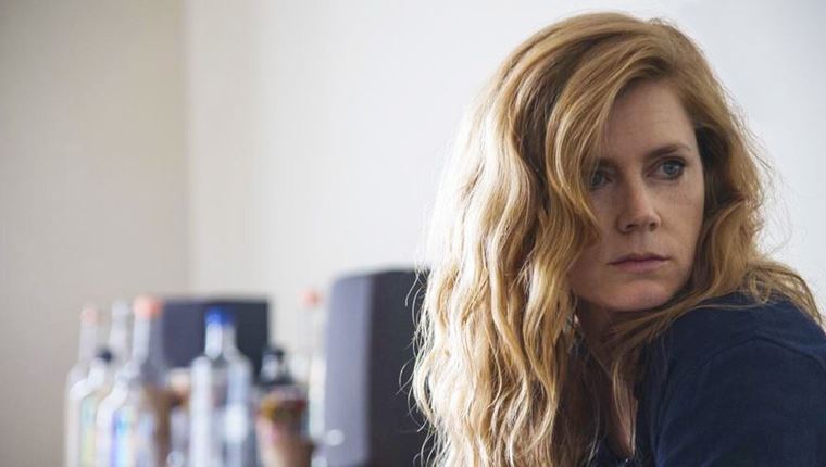 Η Amy Adams στο Sharp Objects είναι έτοιμη για το πρώτο της Emmy