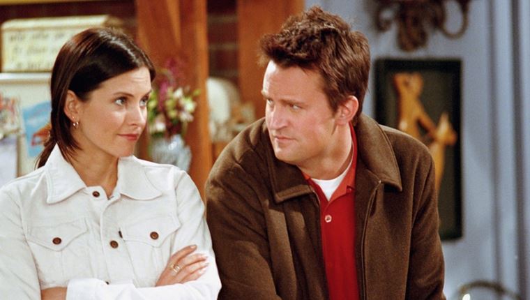 Η κρίσιμη σκηνή των Friends που άλλαξε ο Matthew Perry για να προστατεύσει τον Chandler