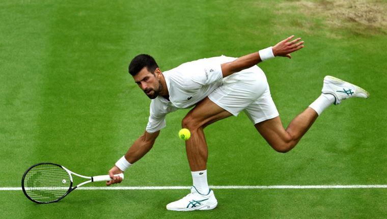 Η επικίνδυνη πτώση του Novak Djokovic στον αγώνα με τον Francisco Cerundolo