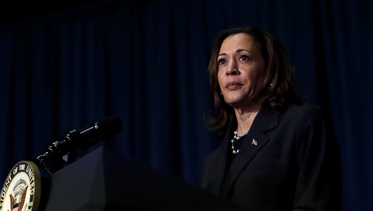 Όσα γνωρίζουμε για την Kamala Harris