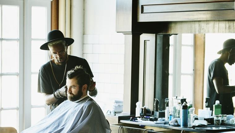 5 κουρέματα για να δείχνεις στιλάτος στο γραφείο