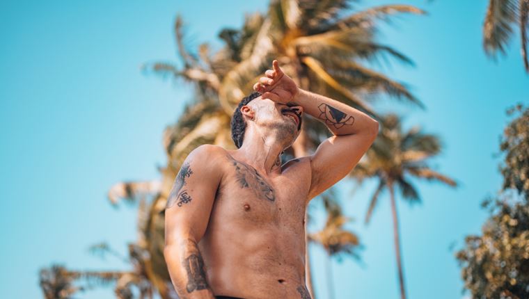 Γιατί μας κουράζει τόσο η ζέστη;