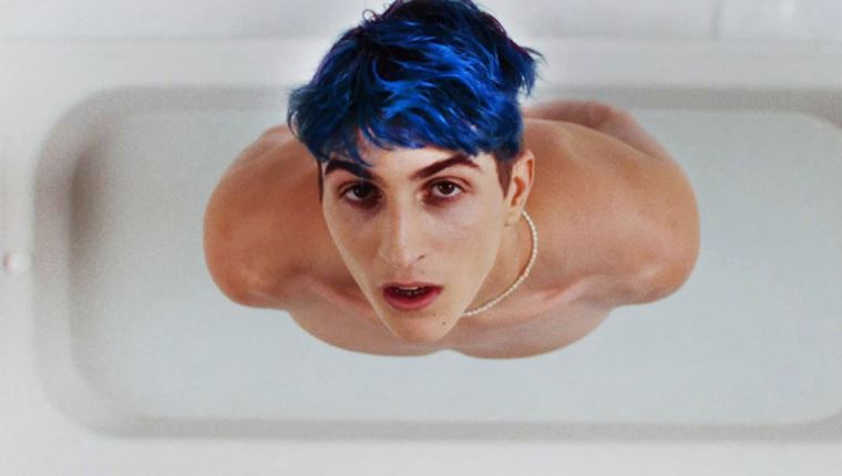 O Good Job Nicky έγραψε το January 8th για τη σύντροφό του