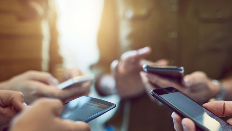 BitChat: Η εφαρμογή που μπορείς να μιλάς χωρίς σύνδεση internet