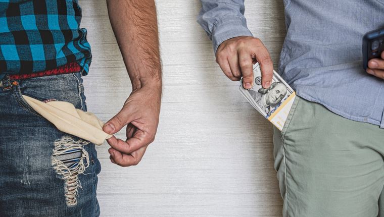 Γιατί οι πλούσιοι Αμερικανοί ζουν λιγότερο και από φτωχούς Ευρωπαίους