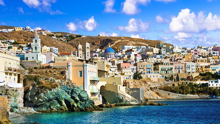 Σύρος, η μικρή Ιταλία σύμφωνα με την Daily Mail