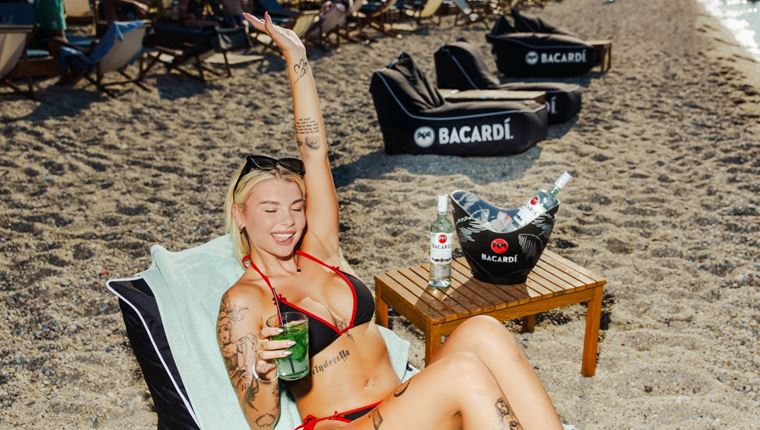 Σαν τη Χαλκιδική με Bacardi δεν έχει