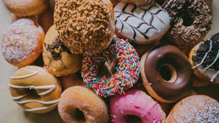 Τι συμβαίνει στο σώμα και το μυαλό όταν κόψεις τη ζάχαρη