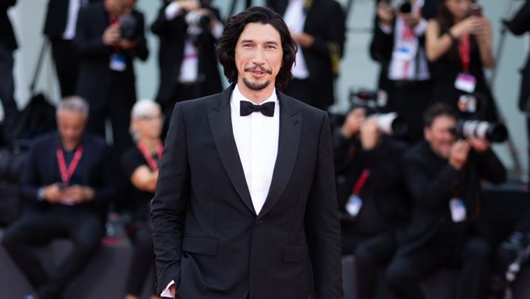 Ο Adam Driver 'έριξε' τα 'γαλλικά' του σε έναν κριτικό και δεν τον αδικούμε