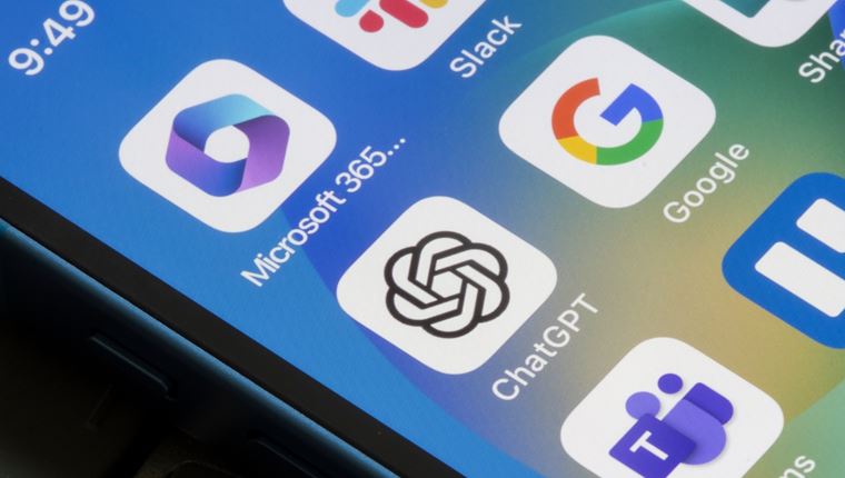 Πώς το ChatGPT απειλεί τo μονοπώλιο της Google