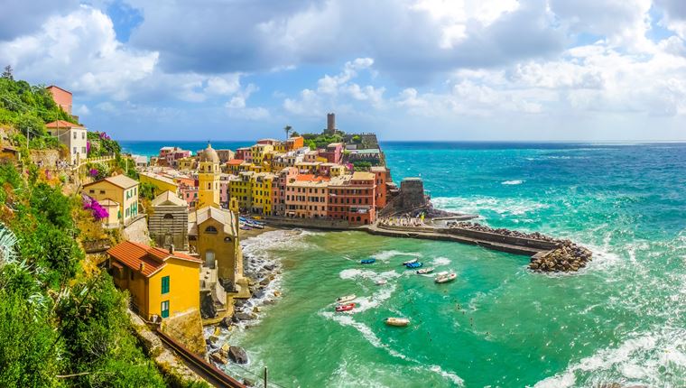 Οι πιο πολύχρωμες χώρες του κόσμου και οι παλέτες τους