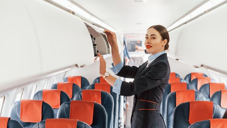 Μια συνήθειά στο αεροπλάνο που νευριάζει όλους τους αεροσυνοδούς