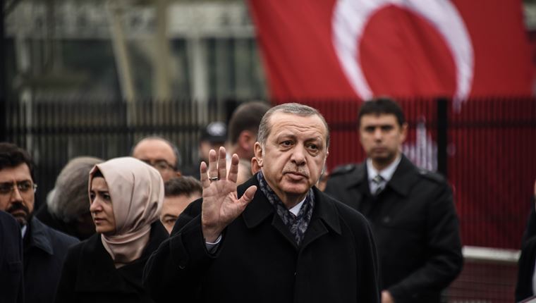 O Erdogan αρχίζει να χάνει τον έλεγχο των μέσων ενημέρωσης