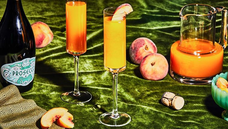 Η ιστορία και η συνταγή του Bellini