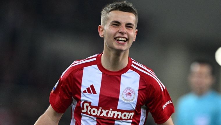Το καλύτερο σχόλιο για το επικό γκολ του Χρήστου Μουζακίτη στο ντέρμπι αιωνίων