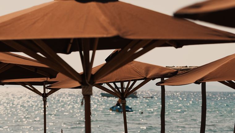 The C - Beach Restaurant: Η παραλία γίνεται υπέροχος all day προορισμός