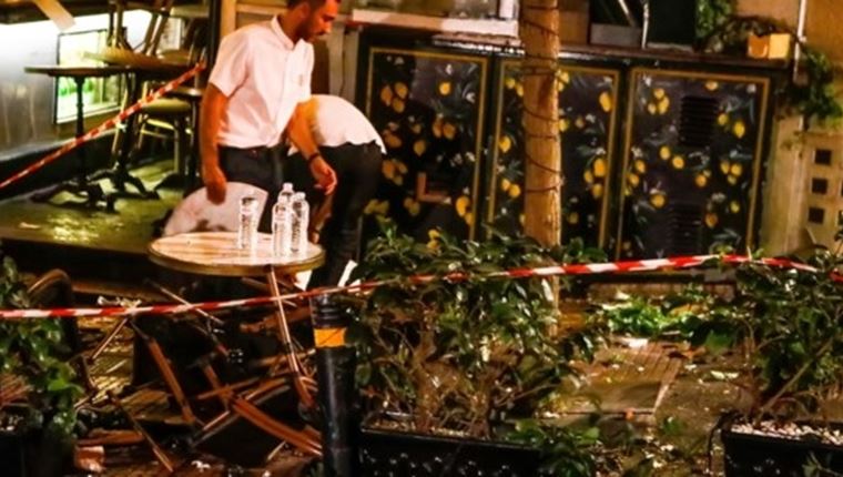 Κολωνάκι: Πώς έγινε το ατύχημα με το τζιπ σε εστιατόριο-Τα απανωτά λάθη που οδήγησαν στο περιστατικό (βίντεο)