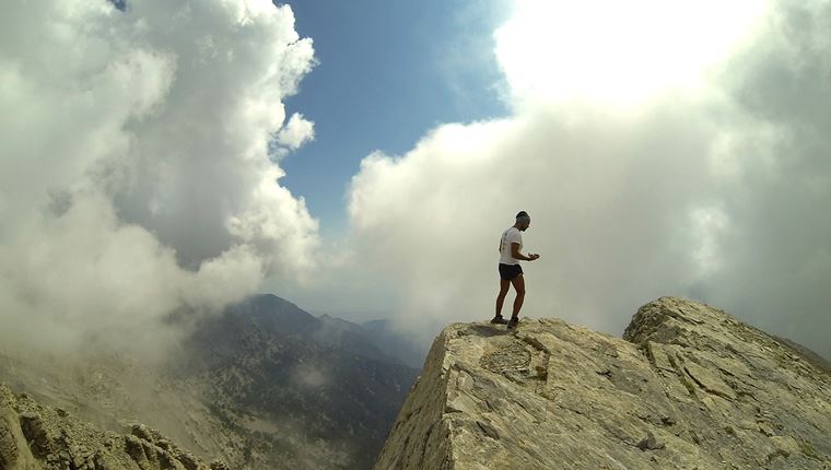 Κανένα εμπόδιο δεν μοιάζει ικανό να σταματήσει τον Λευτέρη Παρασκευά