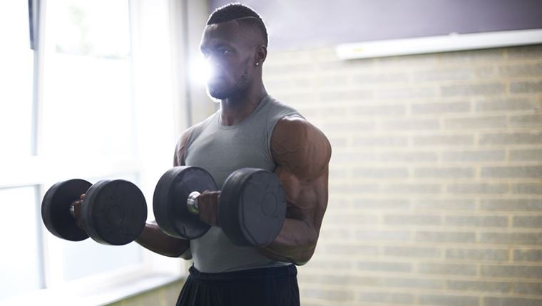 15λεπτη προπόνηση για μεγαλύτερα μπράτσα