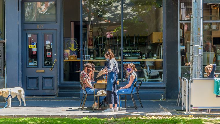 Όλα όσα αλλάζουν στο σχεδιασμό για τον υποχρεωτικό εμβολιασμό λόγω μετάλλαξης Δέλτα