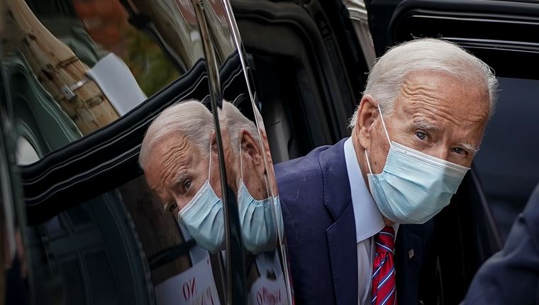 O Joe Biden στο κατώφλι του Λευκού Οίκου