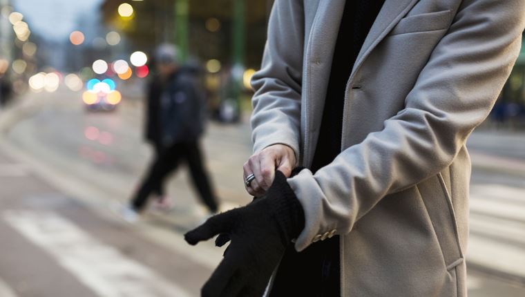 Τα αντρικά αξεσουάρ του χειμώνα για ζεστό στυλ