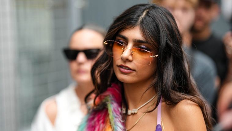 H Mia Khalifa στηρίζει τη Χαμάς, οι followers της ξεσηκώνονται εναντίον της