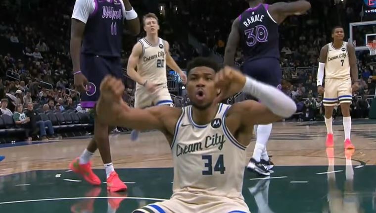 Πρόβλημα στο Μιλγουόκι: Ο Γιάννης Αντετοκούνμπο αποδοκίμασε το κοινό των Bucks