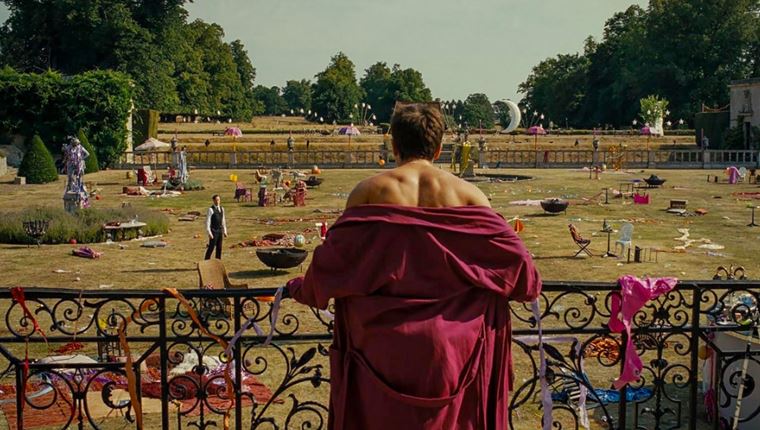 Στο Saltburn είδαμε όσα φορούσαμε 10 χρόνια πριν