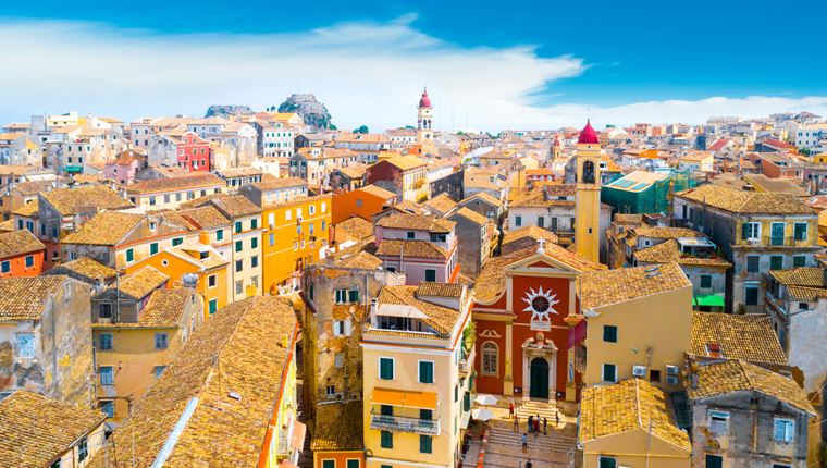 Οι Βρετανοί τουρίστες έχουν αδυναμία στην Κέρκυρα