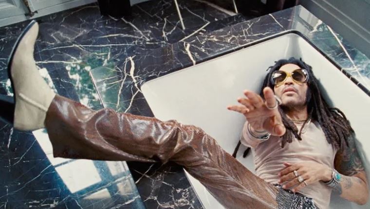 TK421, το τεράστιο comeback του Lenny Kravitz