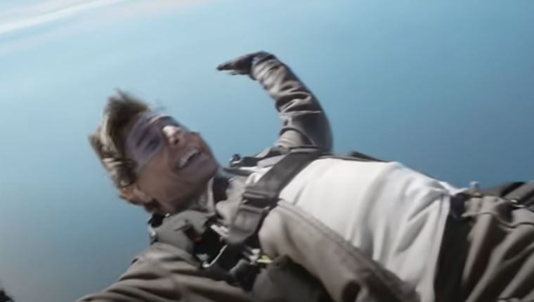 Ο Tom Cruise δε θα σταματήσει ποτέ να κάνει τα δικά του