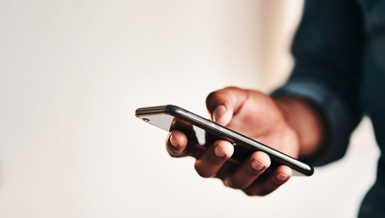 Πώς θα πάψει να σε ηχογραφεί το smartphone σου