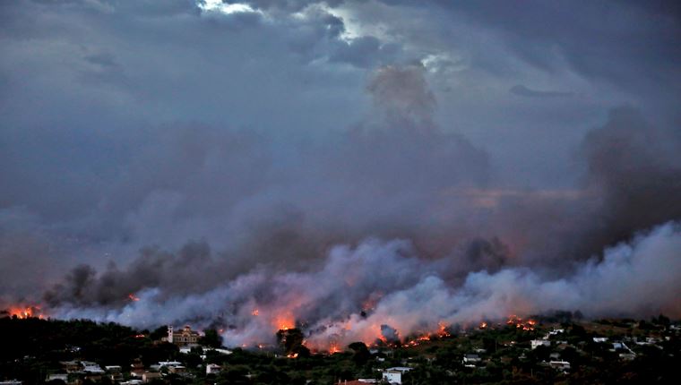 LIVE ΕΝΗΜΕΡΩΣΗ: Η Ελλάδα στις φλόγες