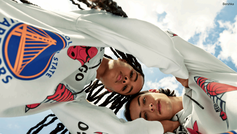Bershka x NBA: Η συλλογή που θα αγαπήσει κάθε fan του μπάσκετ