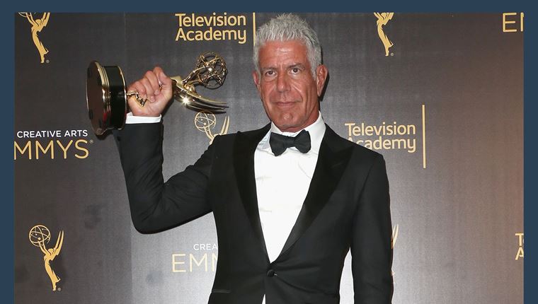 Η ιστορία πίσω από το Tom Ford σμόκιν του Anthony Bourdain