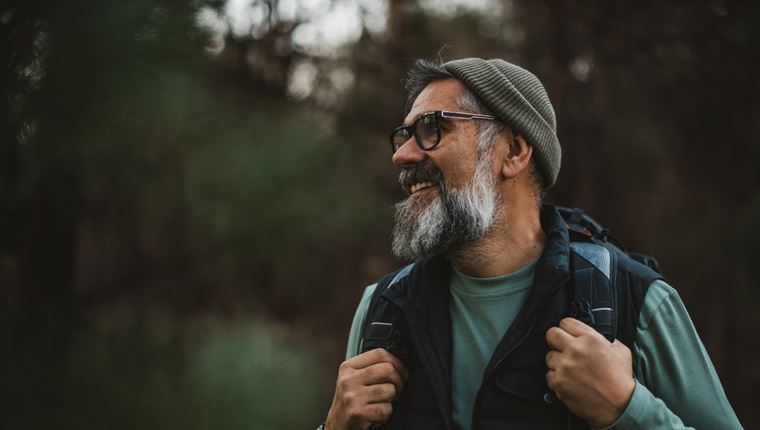 Είσαι άντρας 50 ετών άγαμος και χωρίς παιδιά; Έχεις πρόβλημα