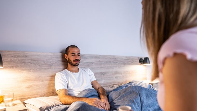 Τι δείχνει για κάποιον όταν σε διακόπτει συνεχώς