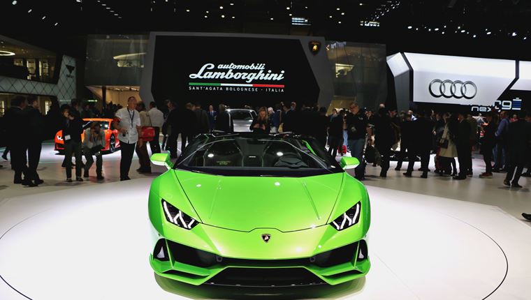 Huracán EVO Spyder: Η νέα Lamborghini δεν γνωρίζει όρια