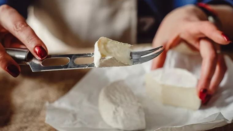 Τι συμβαίνει όταν το παρακάνεις με το τυρί