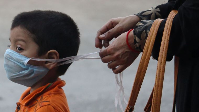 Η Ινδία είναι επίσημα η δεύτερη πιο πληγείσα χώρα από την πανδημία