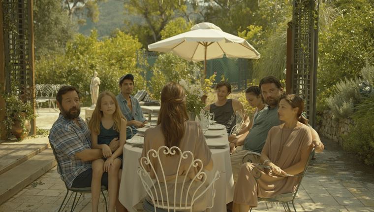 Οι 13 &quot;σκοτεινοί&quot; πρωταγωνιστές της νέας σειράς 42°C