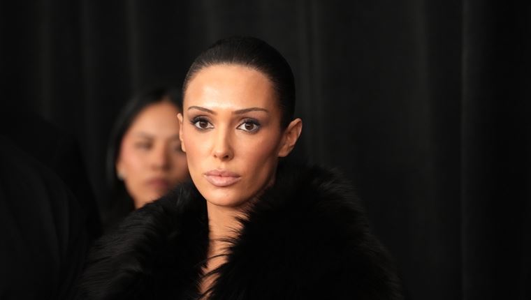 Η Bianca Censori εμφανίστηκε γυμνή κατά λάθος σε livestreaming (βίντεο)