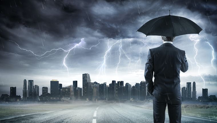 Οι πολύ βροχερές ημέρες βλάπτουν την οικονομία