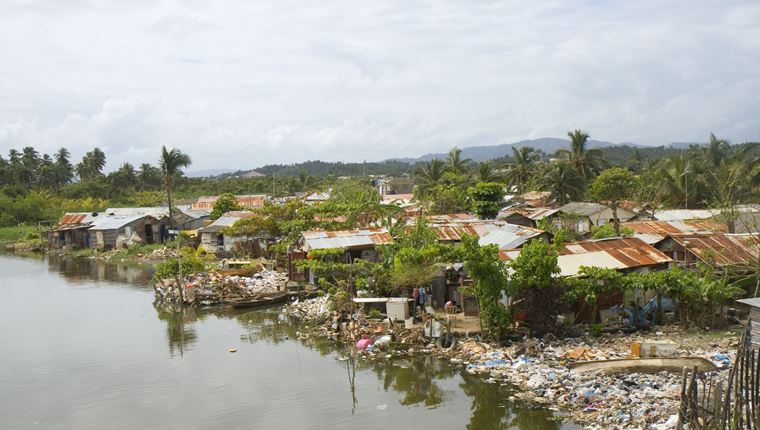 Στις φαβέλες της Λατινικής Αμερικής η μάχη κατά της πανδημίας είναι άνιση