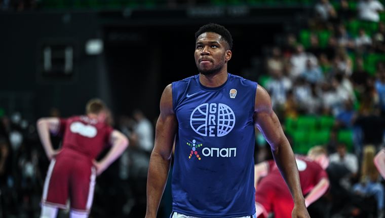 Όλα τα μαγικά του Γιάννη Αντετοκούνμπο στην επανεμφάνισή του απέναντι στη Λετονία