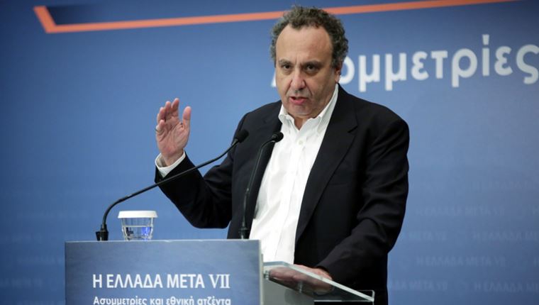 Ο Χρήστος Χωμενίδης έχει κάτι να πει για τα κινητά στα σχολεία