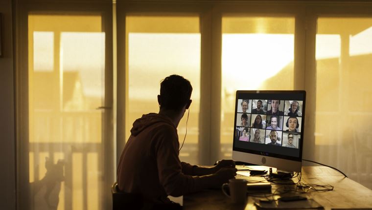 Πώς θα εφαρμοστεί η τηλεργασία στον δημόσιο και ιδιωτικό τομέα στην Αττική