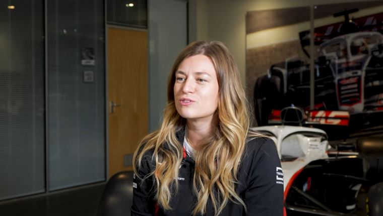 Laura Mueller: Αυτή είναι η πρώτη γυναίκα επικεφαλής μηχανικός στην F1
